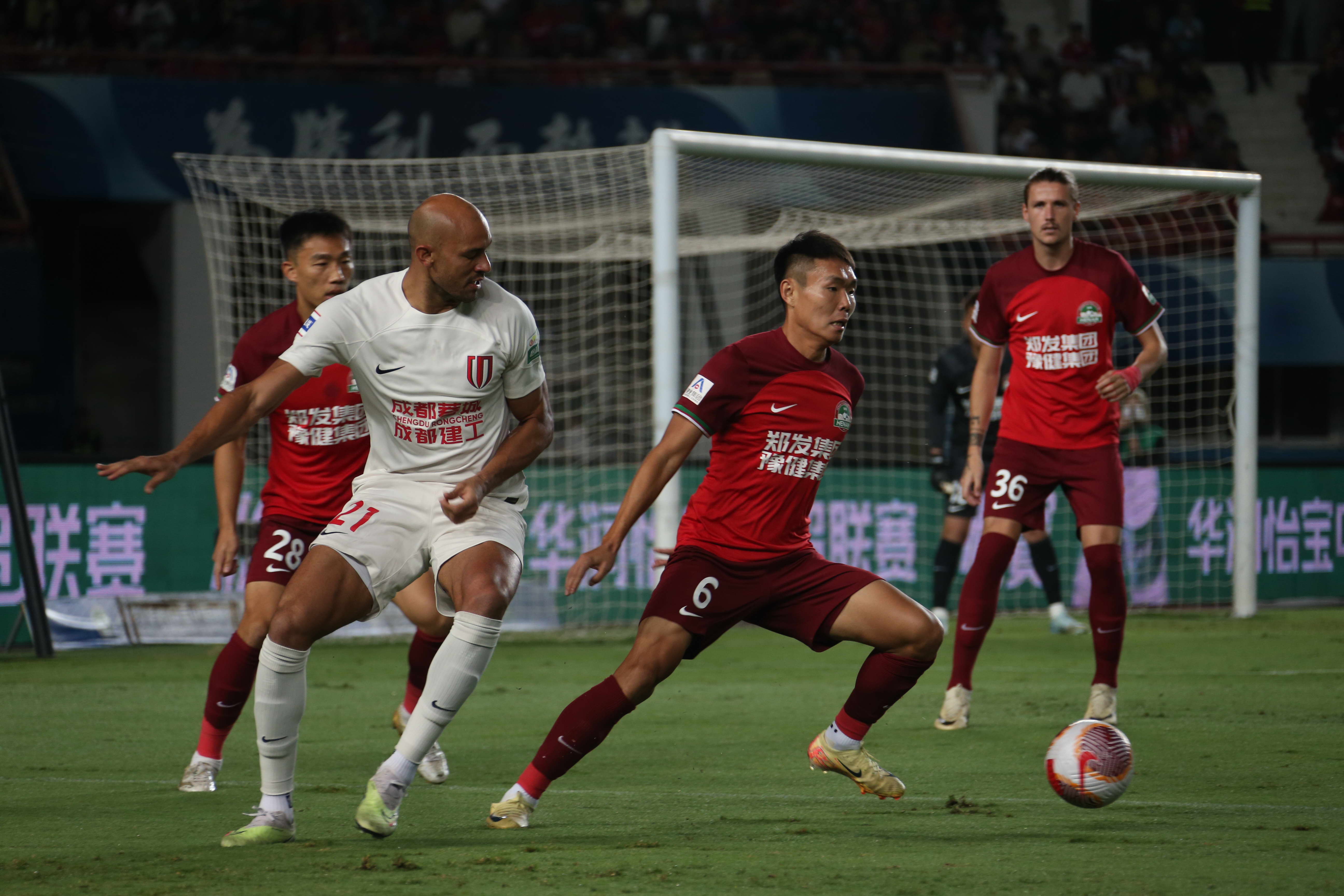 冲刺阶段广州队复出首秀——法甲节点到来，质疑声仍在，训练强度明显提升